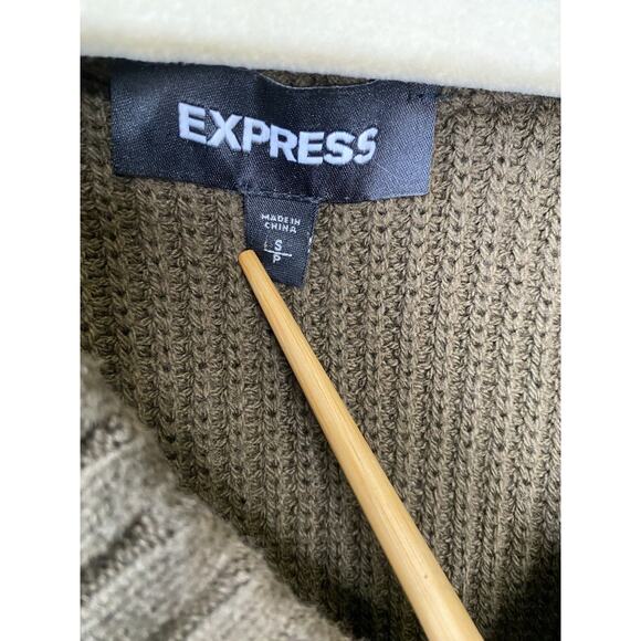 Express Chunky Knit Sweater Womens Small Relaxed Oversized Casual Cozy Office - Picture 3 of 10